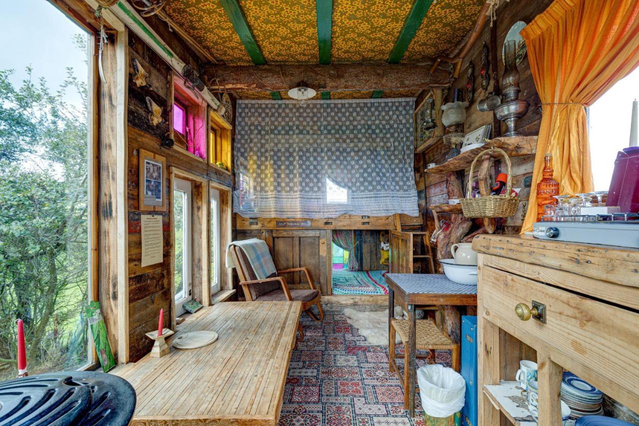 2X Double Bed - Glamping Wagon Dalby Forest Скарбъро Екстериор снимка