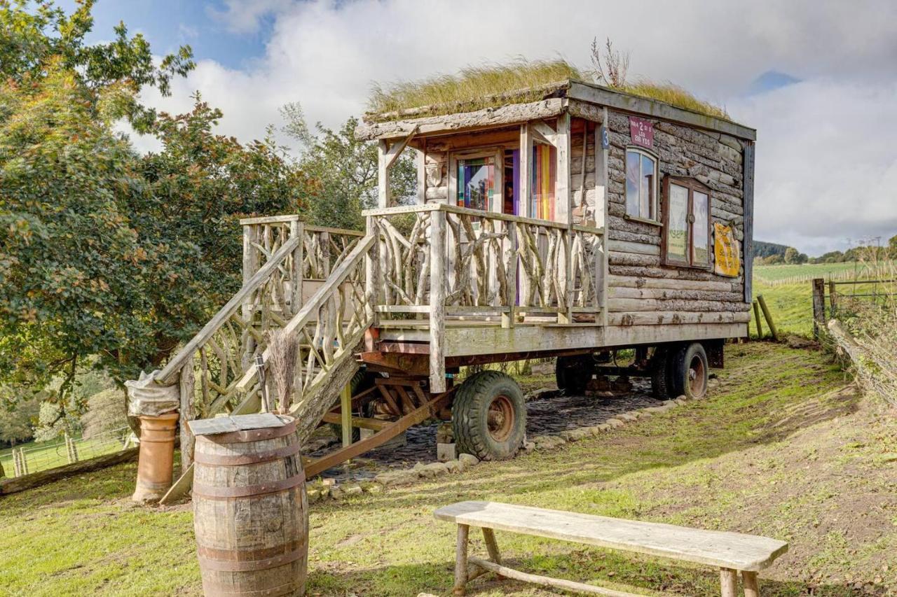 2X Double Bed - Glamping Wagon Dalby Forest Скарбъро Екстериор снимка
