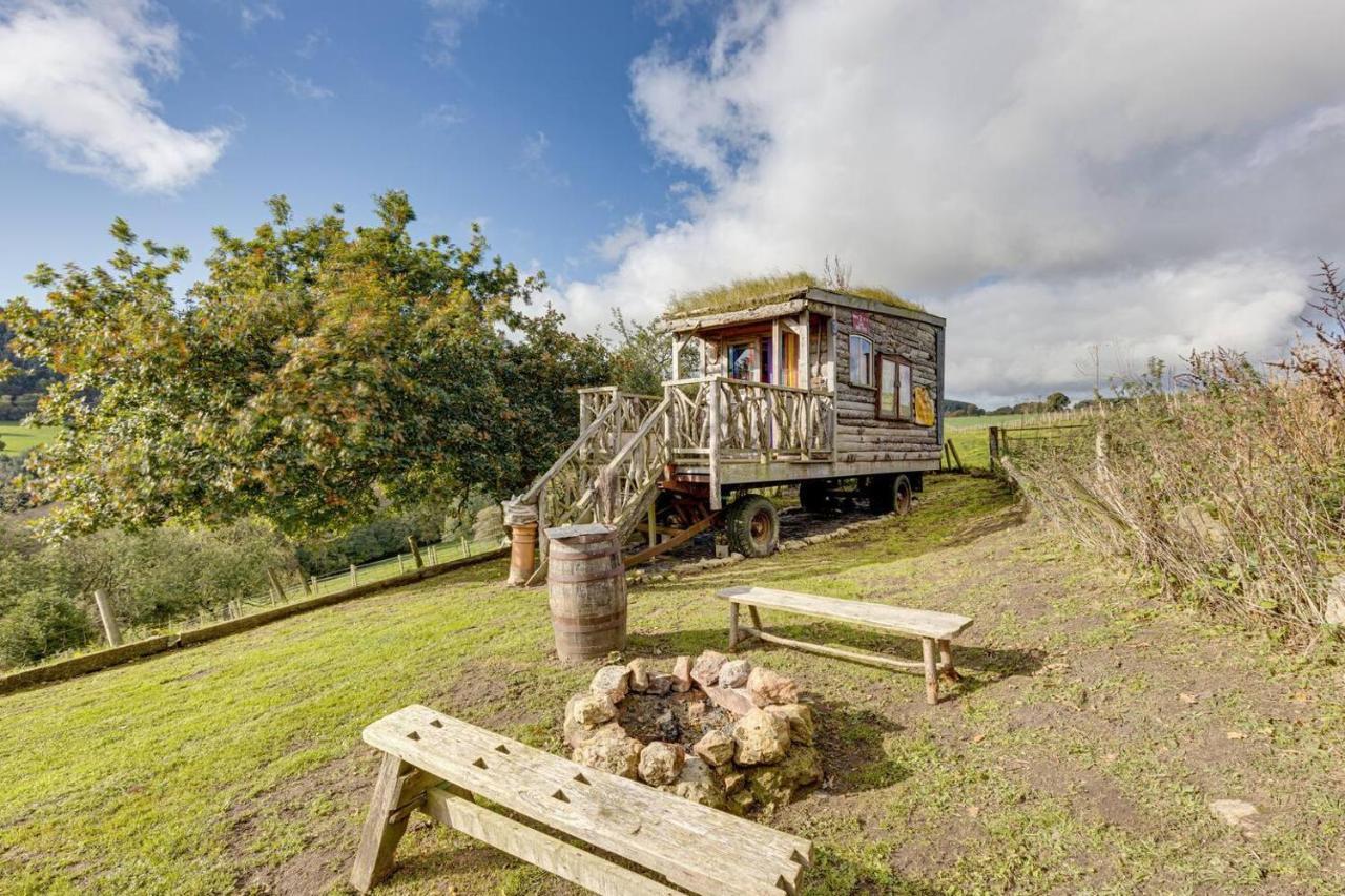 2X Double Bed - Glamping Wagon Dalby Forest Скарбъро Екстериор снимка